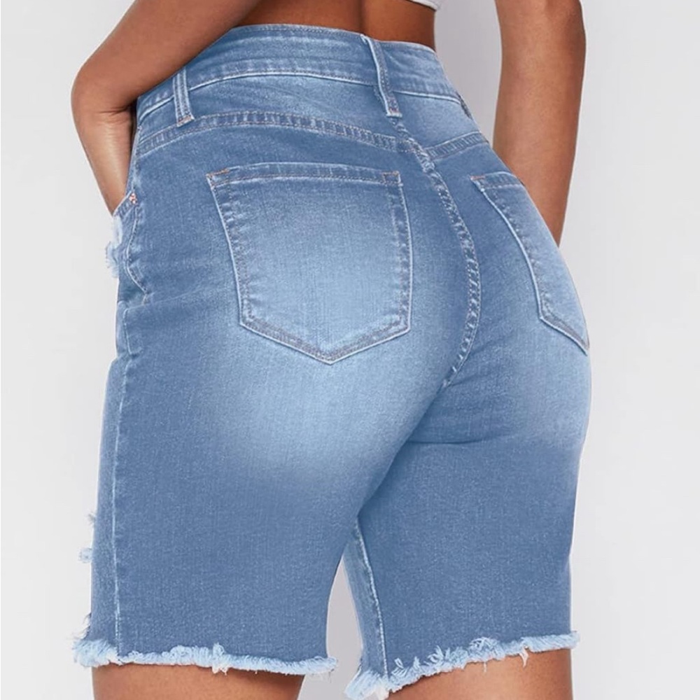 1️⃣ Denim Bermuda Shorts XL